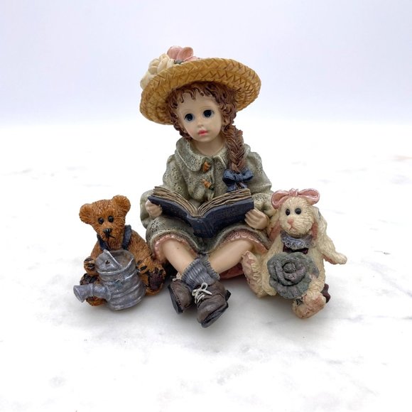 Boyds Yesterday's Child Figurine Julia "Home Again" #3520 1997 Series 9 - Picture 11 of 12